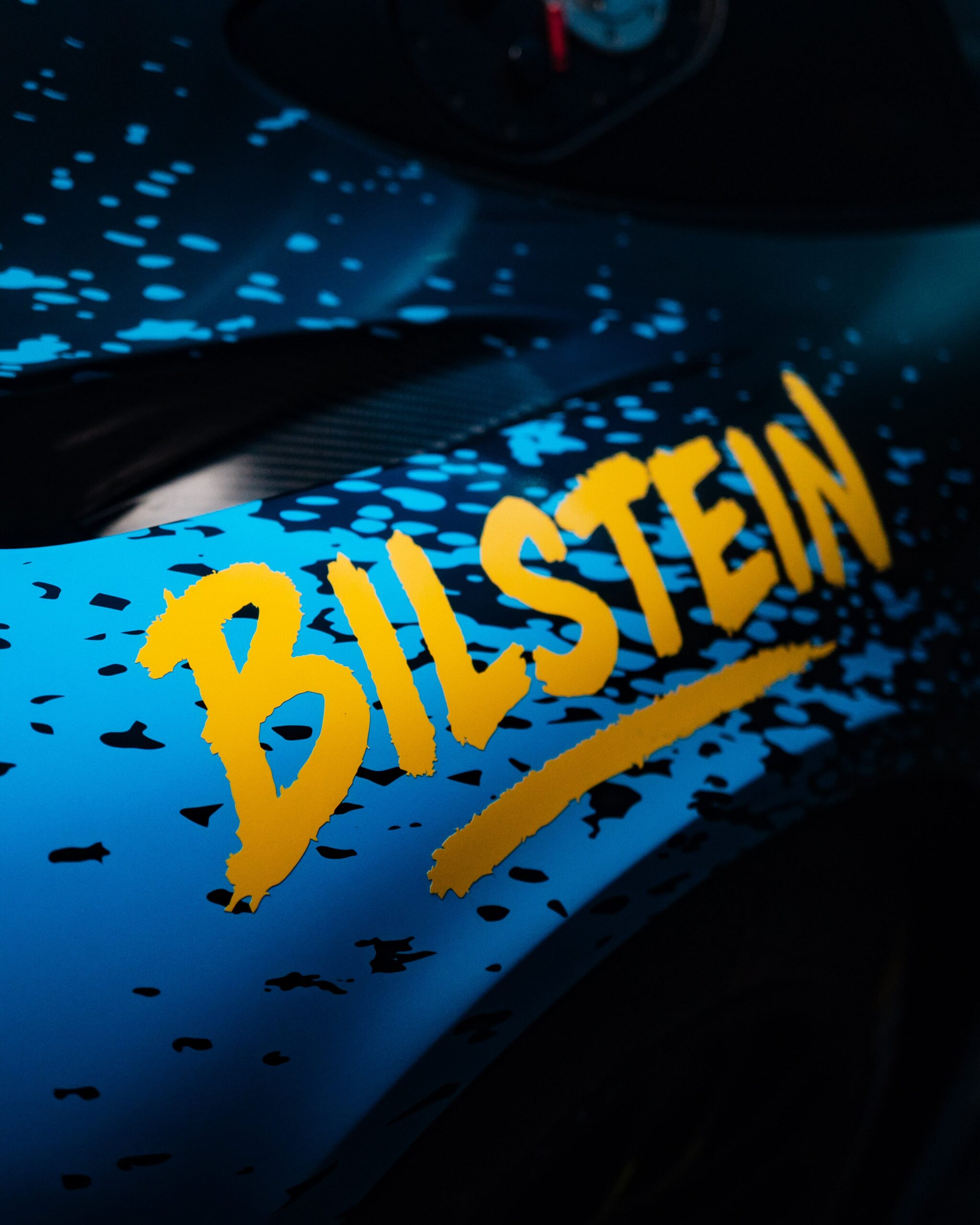 Yellow BILSTEIN lettering on the mystery car for the 24-hour race at the Nürburgring